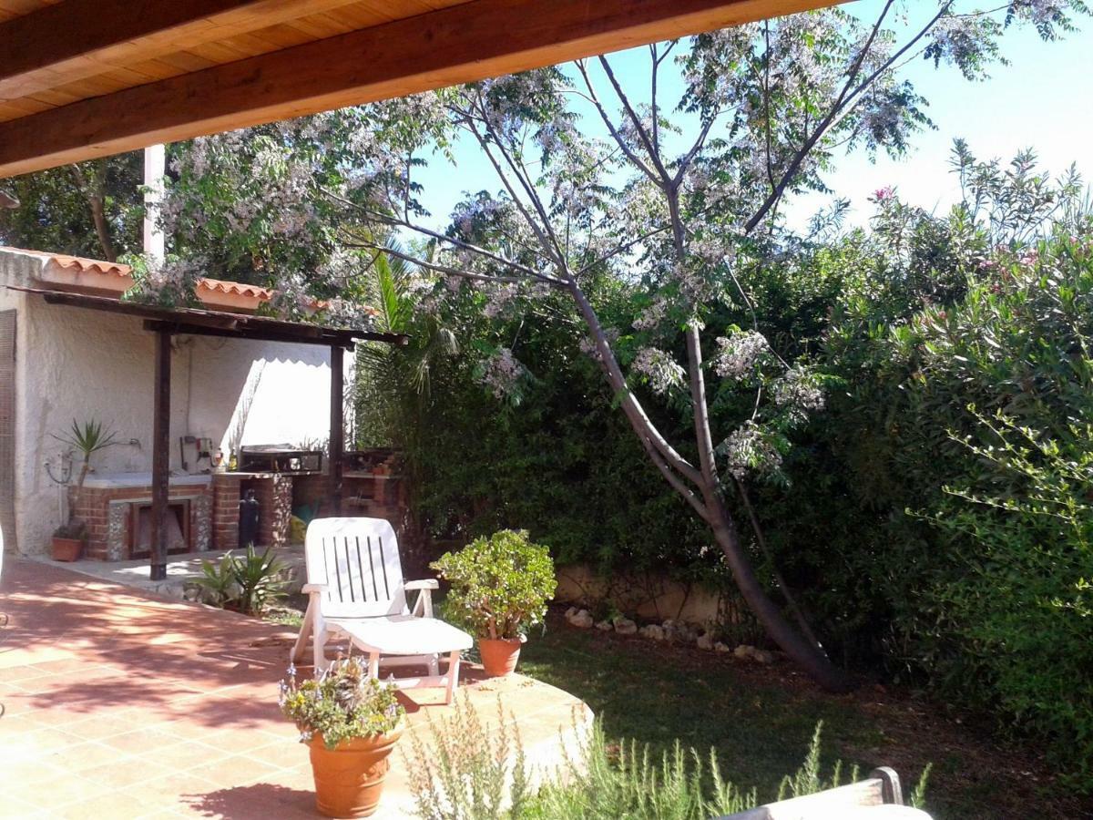 A Due Passi Dal Mare Con Piscina Villa ฟอนตาเน บีอานเก ภายนอก รูปภาพ